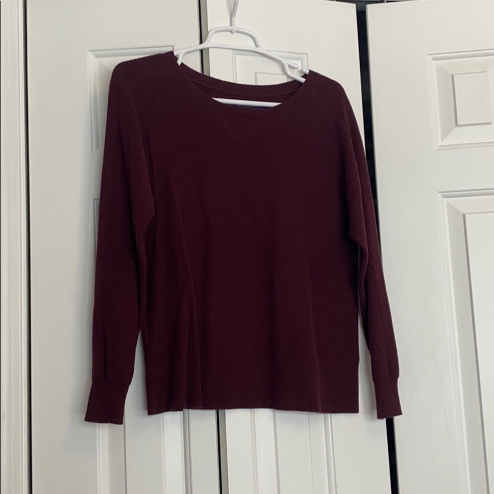 American Eagle sweater
